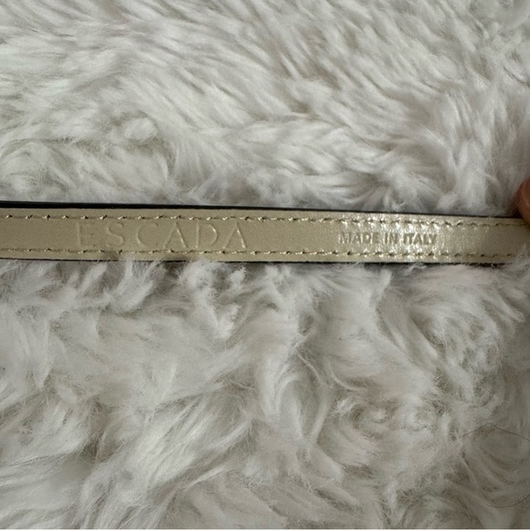 Escada Black Leather Belt with Gold Buckle Size 40 - Picture 11 of 16